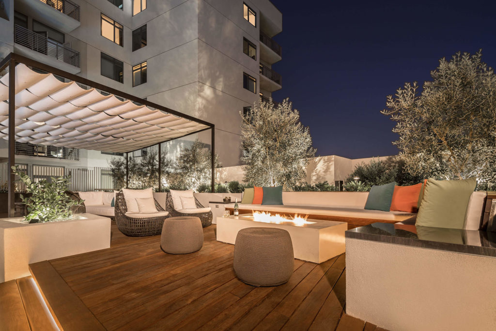 The Avenue Hollywood Amenity Fire Pit